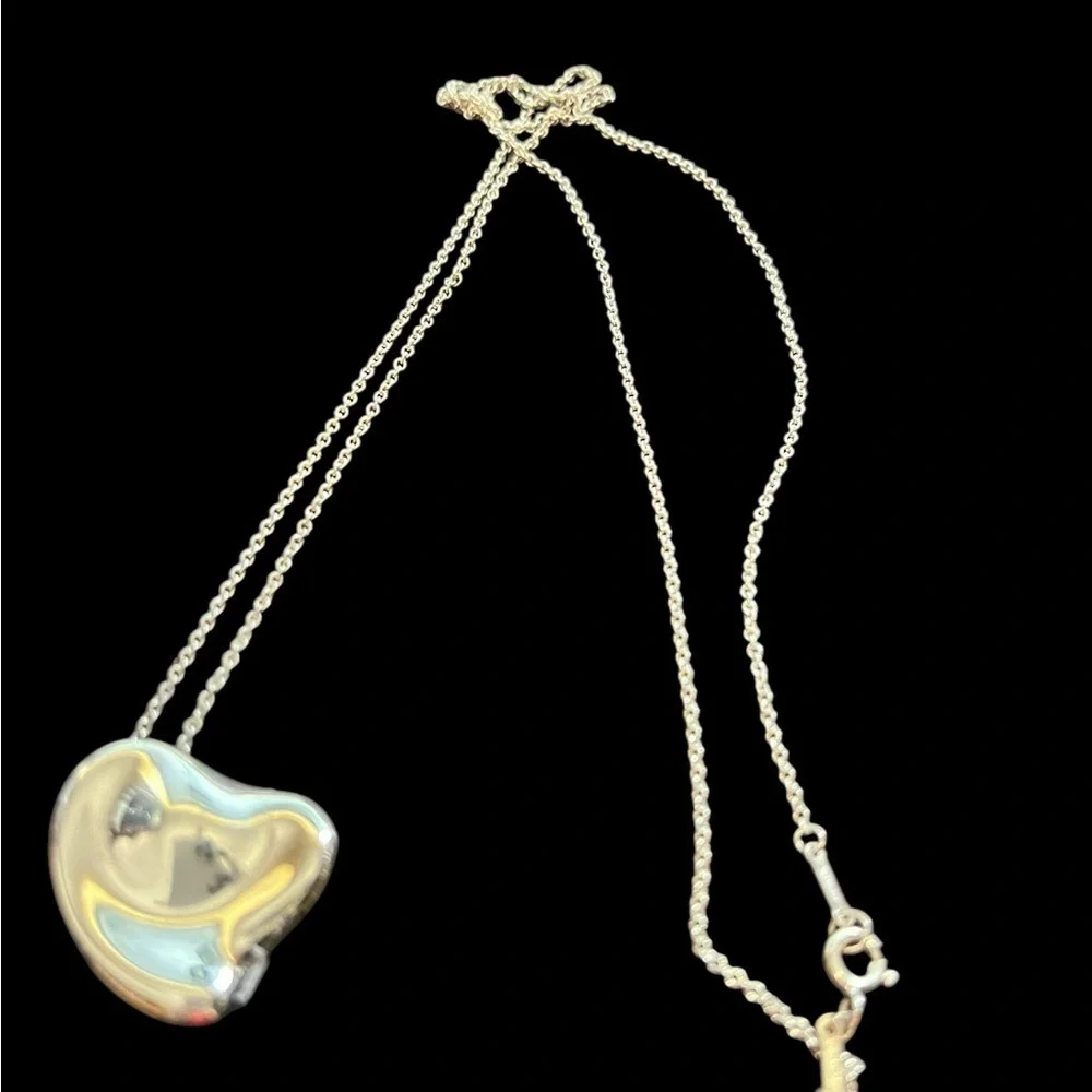 Tiffany & Co. Silver Large Full Heart Necklace - Picture 11 of 11